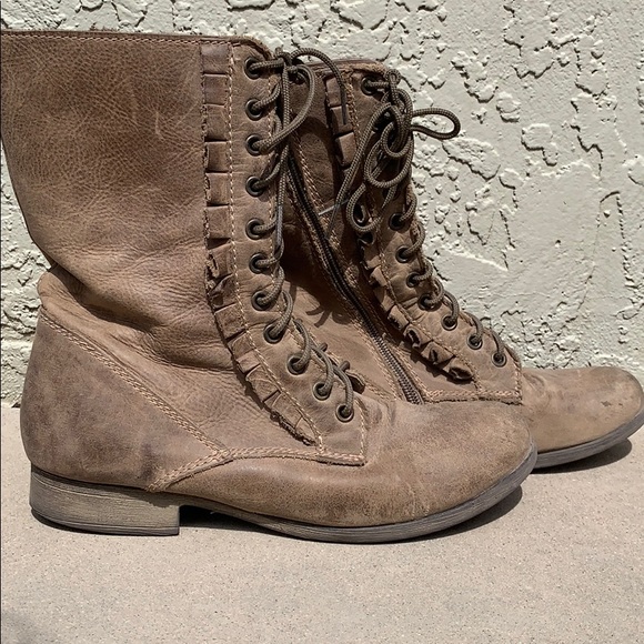 Betsey Johnson boots - Picture 1 of 1